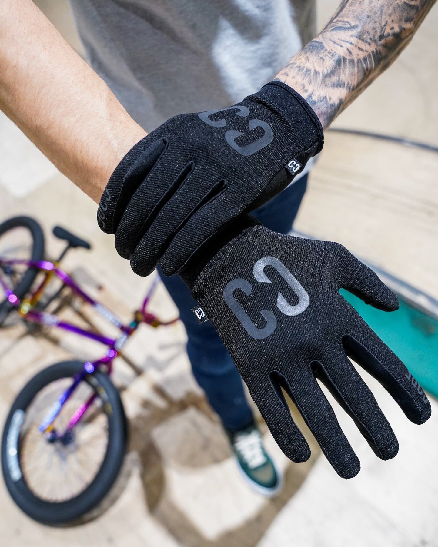 Core Protective Aero Gloves Stealth - Black